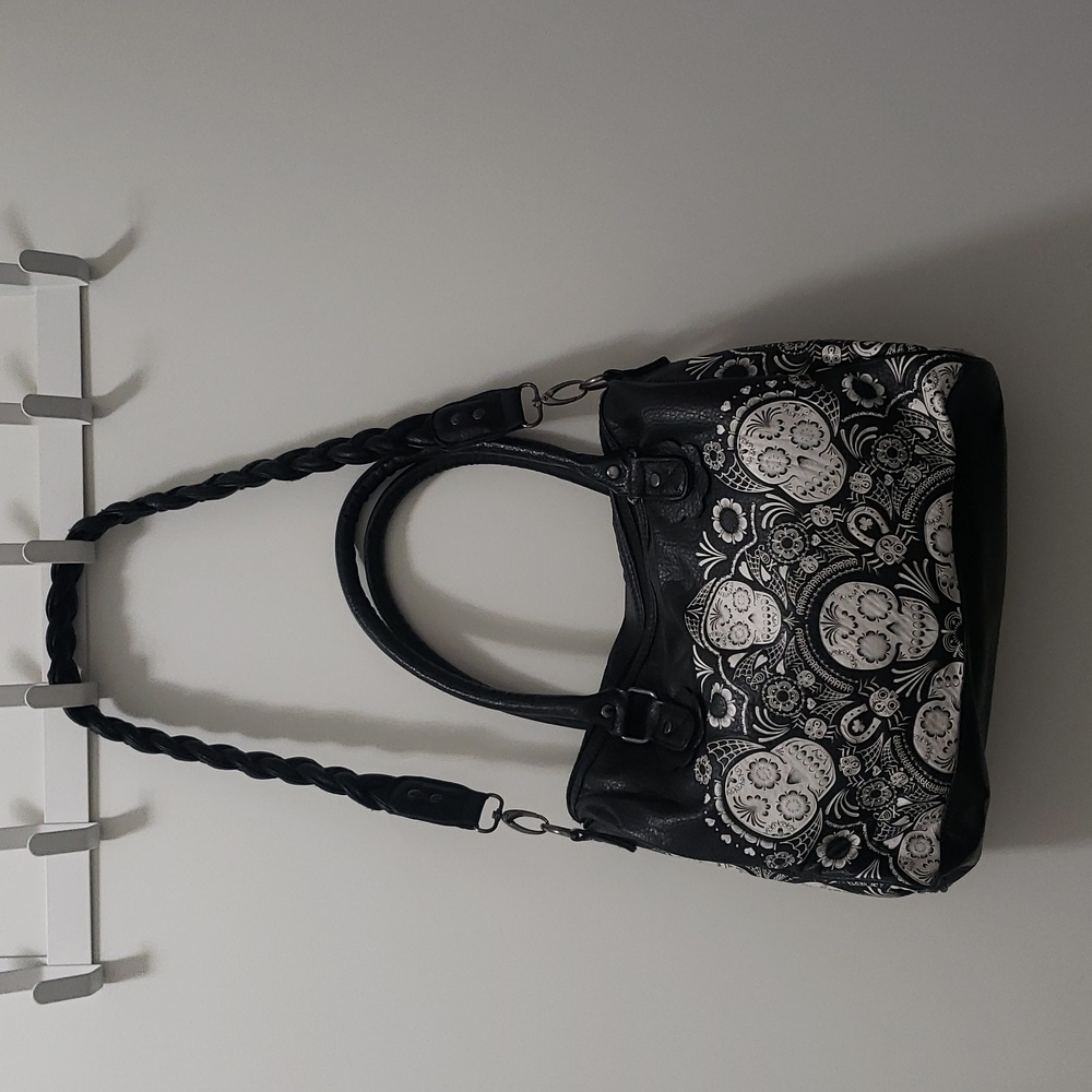 Loungefly Black and White Sugar Skull Day Of The Dead Vegan Leather Handbag - Picture 7 of 16